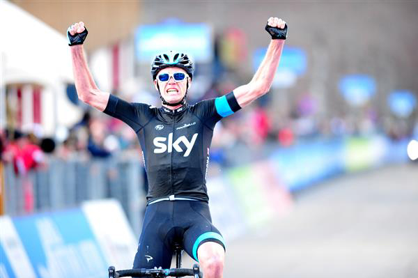 Chris Froome wins stage 4